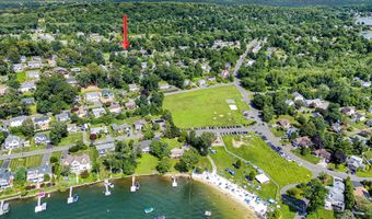 27 Skyline Dr, Brookfield, CT 06804