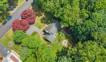 13 Provost Dr, Airmont, NY 10901