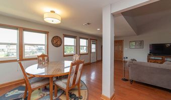 11088 Tahiti St, Bay St. Louis, MS 39520