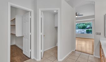 790 W CHERRYWOOD Dr, Chandler, AZ 85248