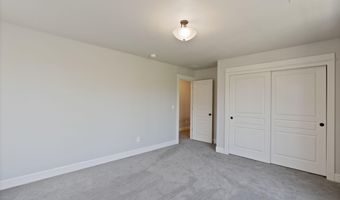 20421 Aberdeen Dr, Bend, OR 97702