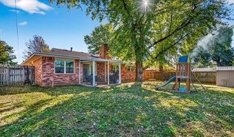 313 S Fenway Pl, Bartlesville, OK 74006