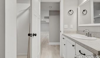 5697 Victoria St, Allendale, MI 49401