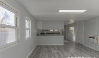 23 3rd Ave W, Deaver, WY 82421