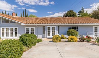 1581 Sycamore Dr, Fallbrook, CA 92028