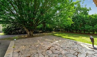 150 Brandywine Dr, Amherst, NY 14221