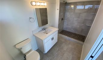 904 Lunalilo St 17, Honolulu, HI 96822