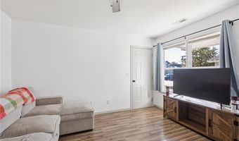 121 Silver Leaf Ln, Baldwin City, KS 66006