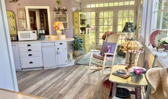 89 Chestnut Hill Rd, Amherst, NH 03031