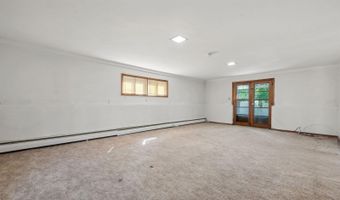 46 Meldon Ave, Albertson, NY 11507