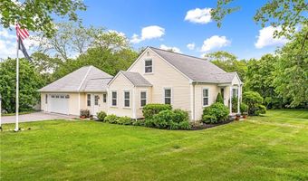 33 Upland Way, Barrington, RI 02806