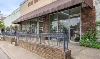 114 S WASHINGTON St, Bastrop, LA 71220