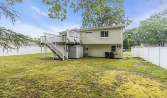 32 Pine Tree Dr, Bayville, NJ 08721