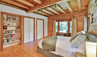 21663 OATLANDS Rd, Aldie, VA 20105