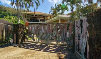 59-502 Kamehameha Hwy B, Haleiwa, HI 96712