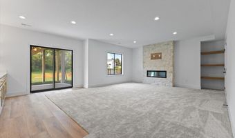 1112 2nd St NE, Altoona, IA 50009