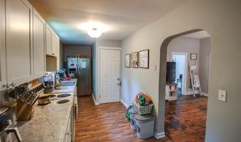 2623 Powhattan St, Alton, IL 62002