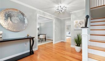 42 E Lantern Rd, Lincoln, RI 02865