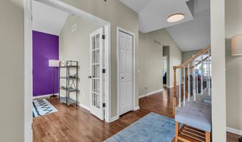 5049 Birdie Ln, Ann Arbor, MI 48103