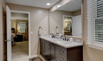 49 Beverly Dr, Avon, CT 06001