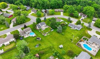 1102 Heritage Ln, Angola, IN 46703