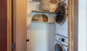 24 OFF MOLOAA Rd, Anahola, HI 96703