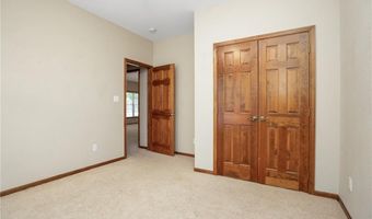 214 Hillside Dr, Baldwin City, KS 66006