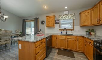 312 Apple Ridge Dr, Apple Creek, OH 44606