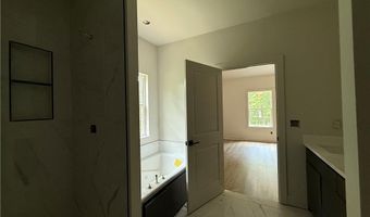32 Dumfries Dr, Bella Vista, AR 72715