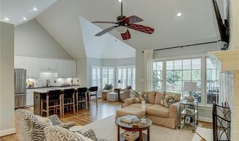 154 Suntree Dr, Advance, NC 27006