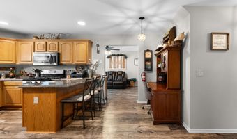 48 Poplar St, Beachwood, NJ 08722