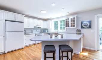 48 Cider Mill Rd, Bedford, NH 03110