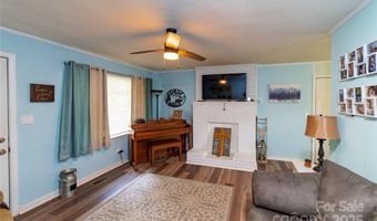 86 Pine Grove Dr, Andrews, NC 28901
