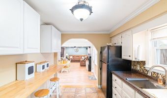35 Woodbine St, Attleboro, MA 02703