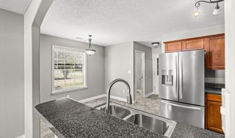 8924 VILLAGE LAKE Ln, Bartlett, TN 38002