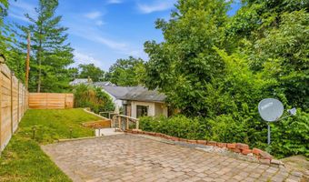 2360 S ARLINGTON RIDGE Rd, Arlington, VA 22202
