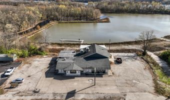 617 Green Blvd, Aurora, IN 47001