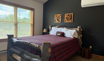 88 Bishop Cir, Albrightsville, PA 18210