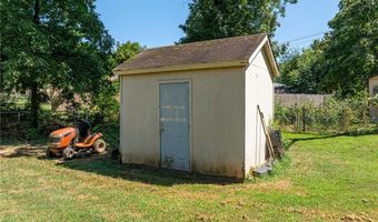 1005 N St, Barling, AR 72923
