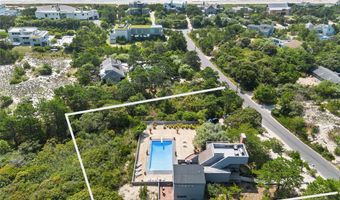 49 Gilberts Path, Amagansett, NY 11930