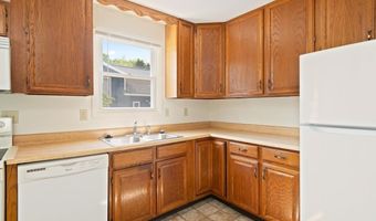 44 Cottage Grv, Burlington, VT 05408