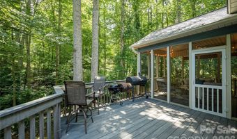 7 Oak Hollow Dr, Asheville, NC 28805