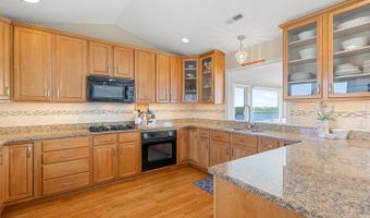 10 S SHORE Dr, Bethany Beach, DE 19930