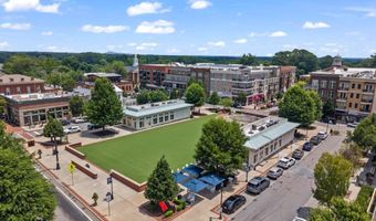 2424 Loxford Ln, Alpharetta, GA 30009