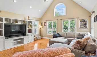 135 Villa Grande, Albertville, AL 35950
