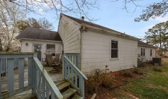 225 N 6th St, Aurora, NC 27806