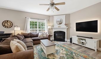 1007 Copper Ridge Ct, Apex, NC 27502