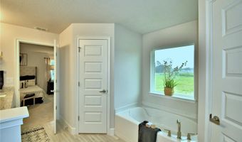 4046 TULLAMORE Ln, Auburndale, FL 33823