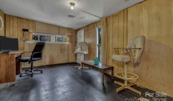 102 Edgewood Rd S, Asheville, NC 28803