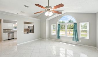 257 JASMINE St, Atlantic Beach, FL 32233